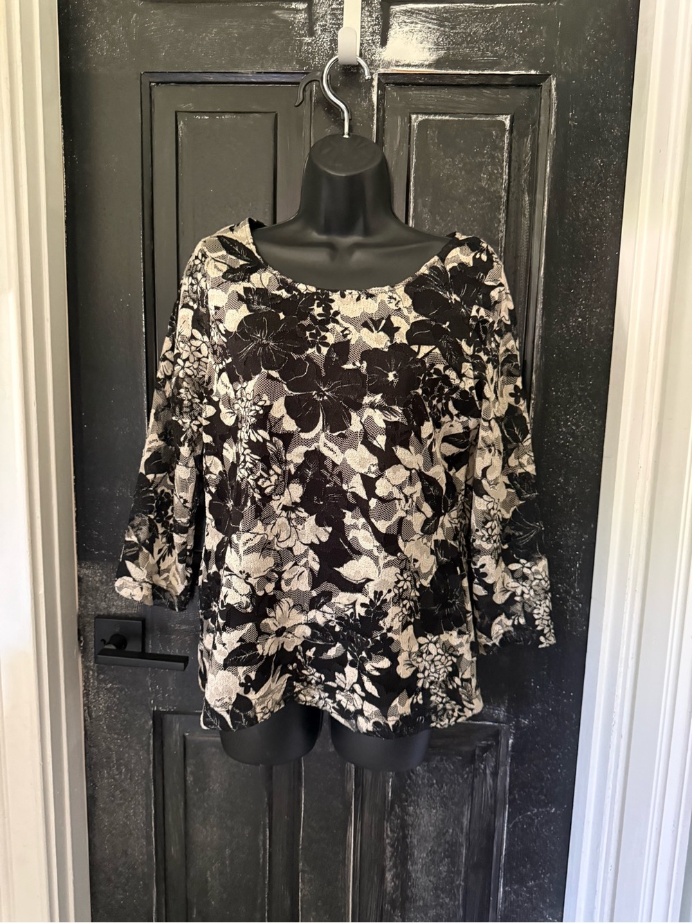 White Stag Black and Cream Floral Scoop Neck Tunic